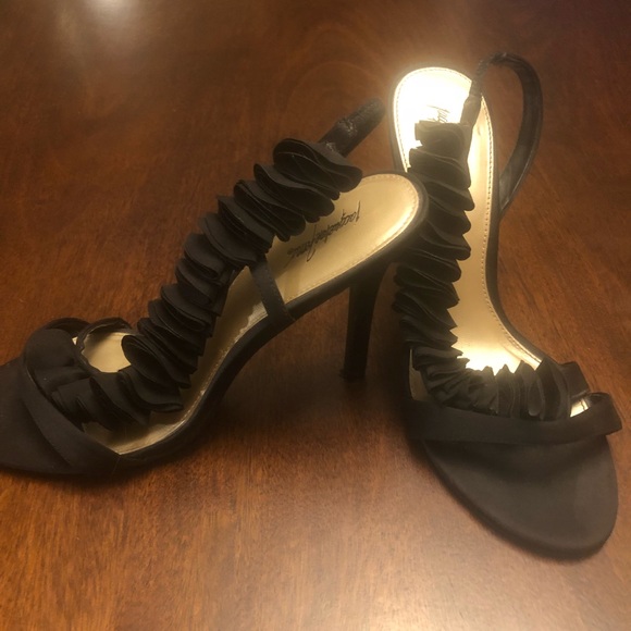 Black Ruffled Dress Heel - Picture 1 of 3
